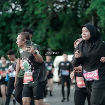Runner Photo 3917428