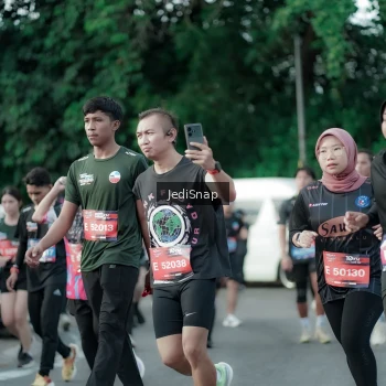 Runner Photo 3917441