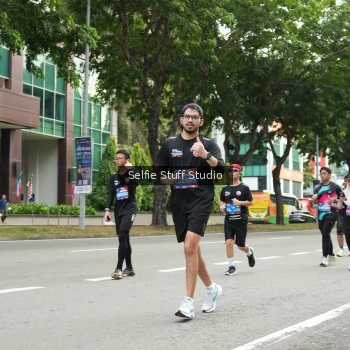Runner Photo 3917459