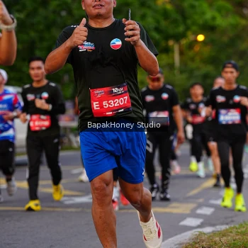 Runner Photo 3917521