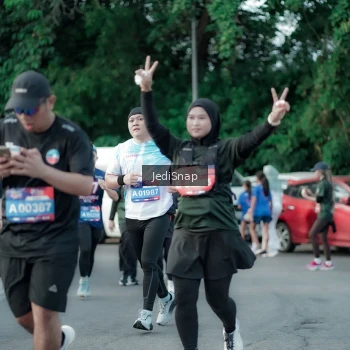 Runner Photo 3917530