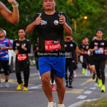 Runner Photo 3917533