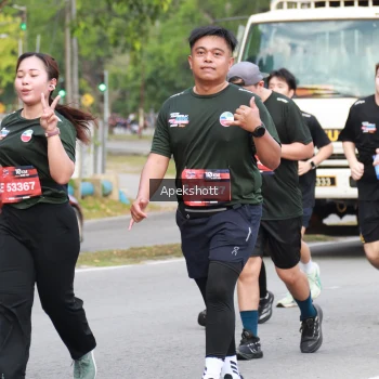 Runner Photo 3917536