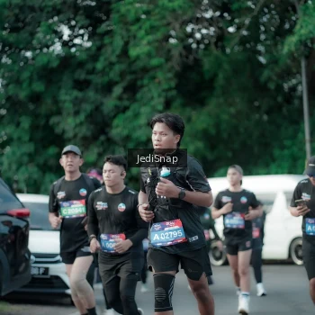 Runner Photo 3917547