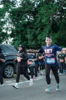Runner Photo 3917609