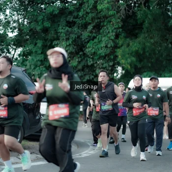 Runner Photo 3917664