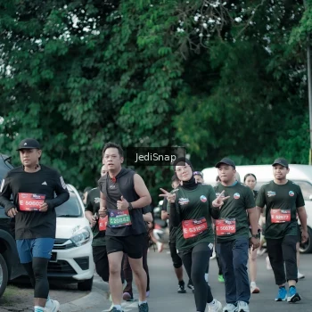 Runner Photo 3917674