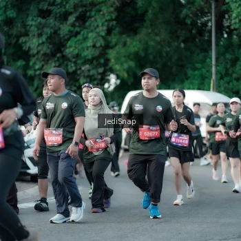 Runner Photo 3917715