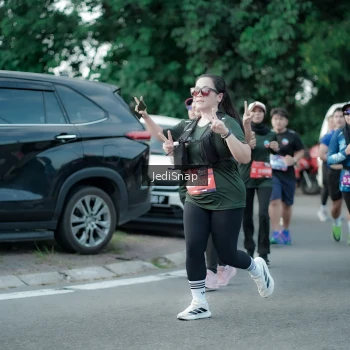 Runner Photo 3917945
