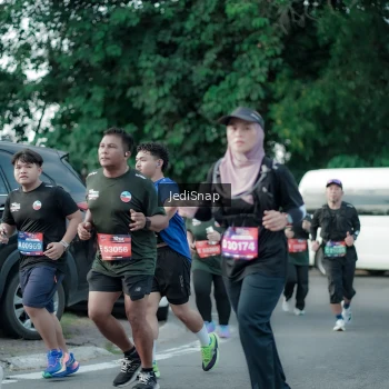 Runner Photo 3917980