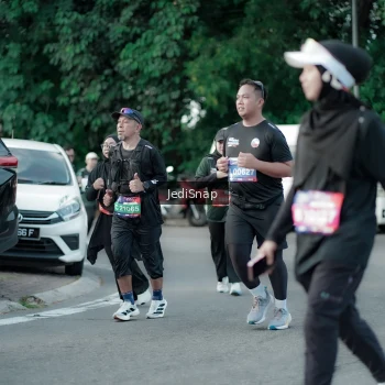 Runner Photo 3918024
