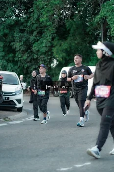 Runner Photo 3918031