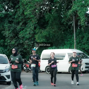Runner Photo 3918131