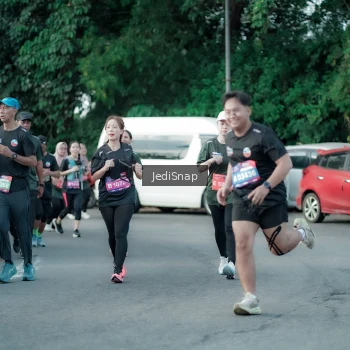 Runner Photo 3918186