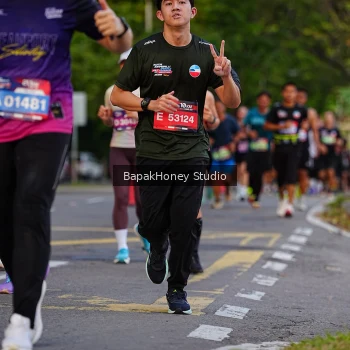 Runner Photo 3918197