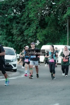 Runner Photo 3918265