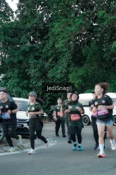 Runner Photo 3918411