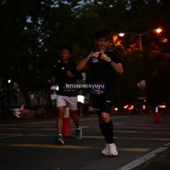 Runner Photo 3918535