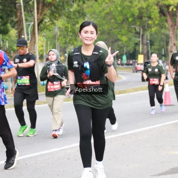 Runner Photo 3918589