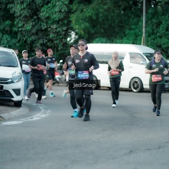 Runner Photo 3918681