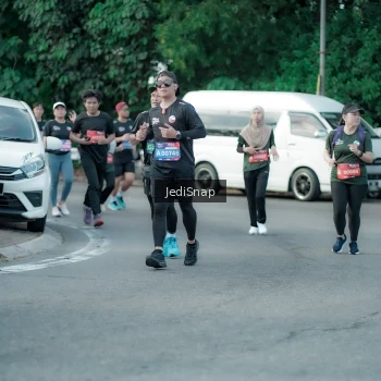 Runner Photo 3918688