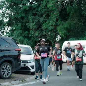 Runner Photo 3918779