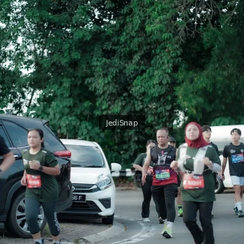 Runner Photo 3918819