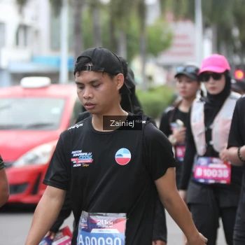 Runner Photo 3919312