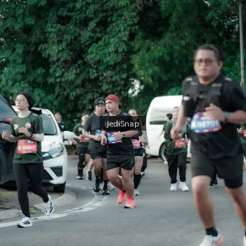 Runner Photo 3919520