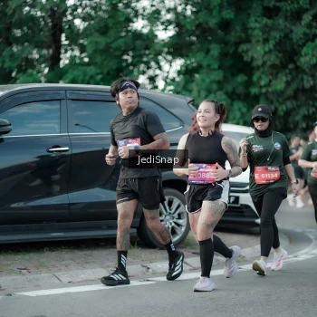 Runner Photo 3919573