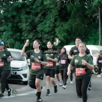 Runner Photo 3919615