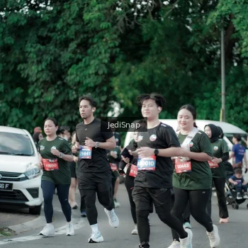 Runner Photo 3919857