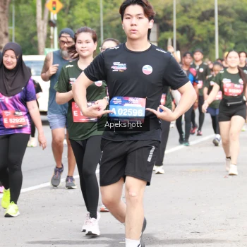 Runner Photo 3919973
