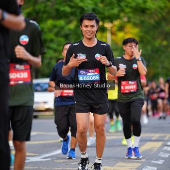 Runner Photo 3920005