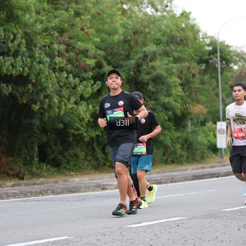 Runner Photo 3920034