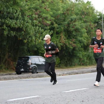 Runner Photo 3920254