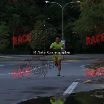 Runner Photo 392044