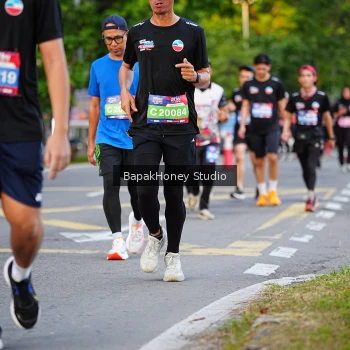 Runner Photo 3920485