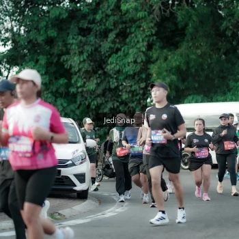 Runner Photo 3920556