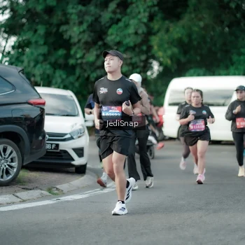 Runner Photo 3920566