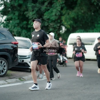 Runner Photo 3920583