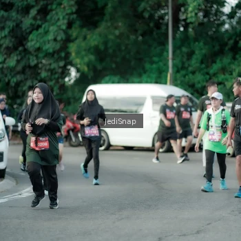 Runner Photo 3920675