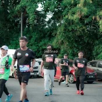 Runner Photo 3920744