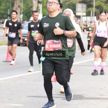 Runner Photo 3920759