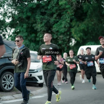 Runner Photo 3920762