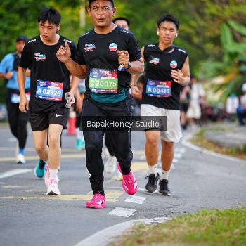 Runner Photo 3920771