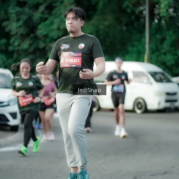 Runner Photo 3920809