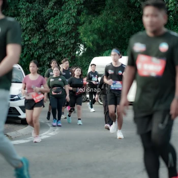 Runner Photo 3920846