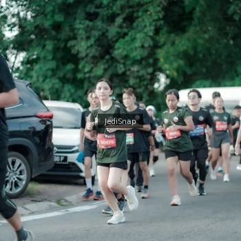 Runner Photo 3920905
