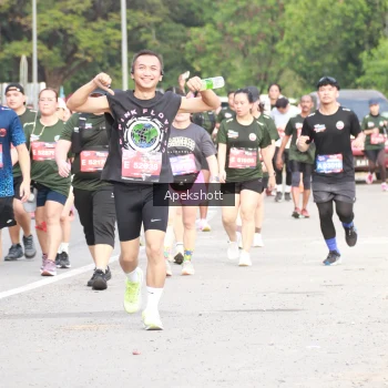 Runner Photo 3921076